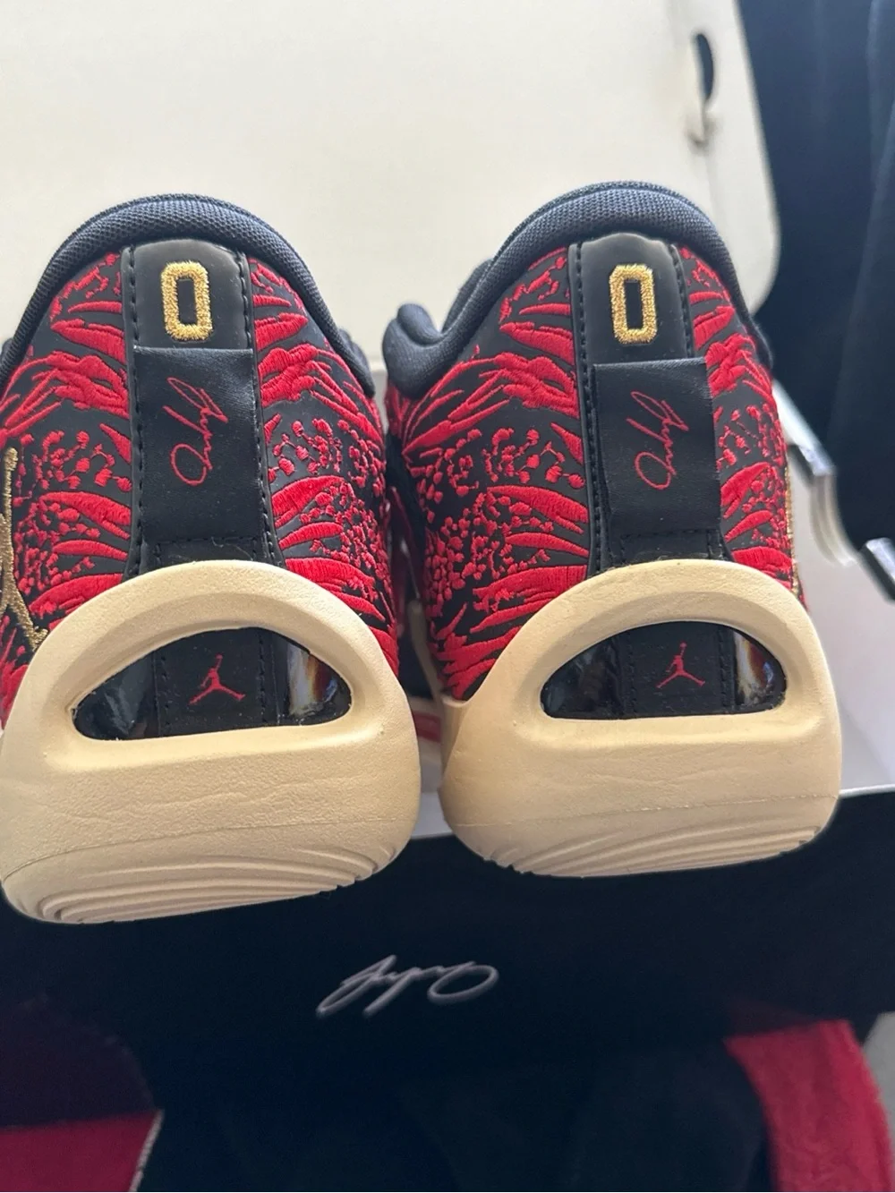 Jason Tatum signature basket shoe Men's Basketball Shoes - Black / Red / Cream